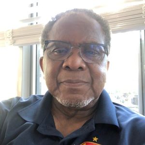 Meet your Posher, Carlis